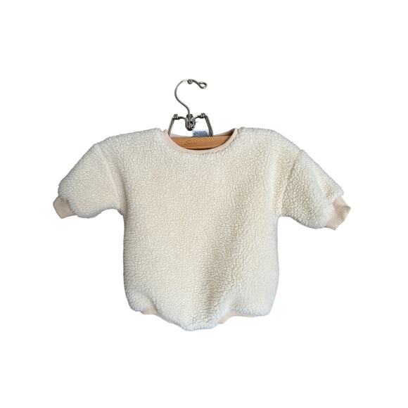 Orcas Lucille Sherpa Sweatshirt Romper in Marshmallow Creme 0-3 Months - Picture 1 of 4